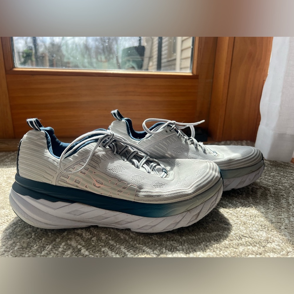 Hoka Bondi 6